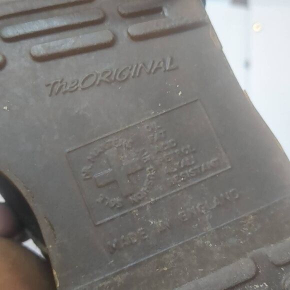 RARE Dr. Martens Green Crocodile 8 Hole Lace Up Boot Women's 7 - Picture 3 of 7